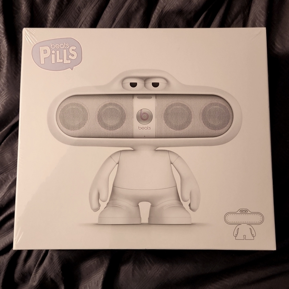 Beats Pill Character Support Stand